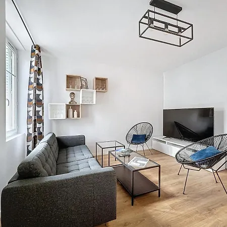 Neuf, 4 ,spacieux Tv-wifi Apartmán *