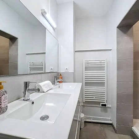 Neuf, 4 ,spacieux Tv-wifi 아파트 클레르몽페랑